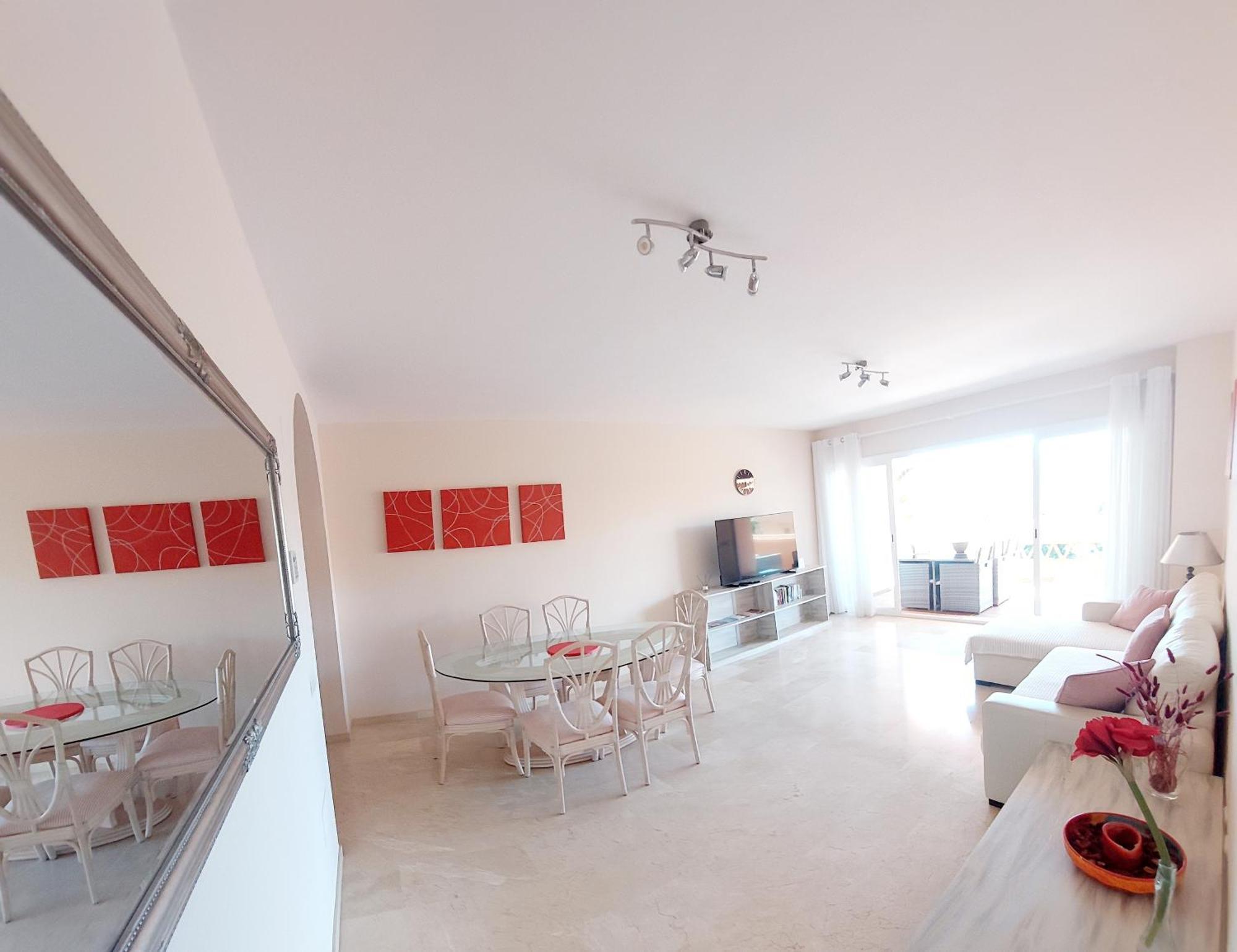 Luxurious Apartment 2 Bedroom 2 Bathroom Near Beach มาลากา ภายนอก รูปภาพ